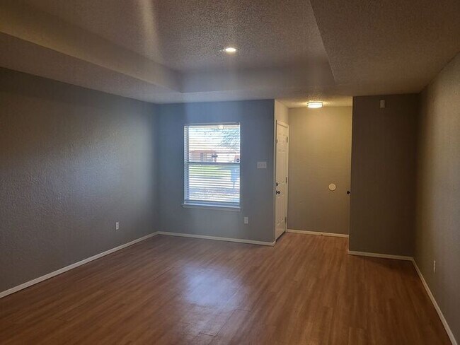 Foto del edificio - Newly renovated