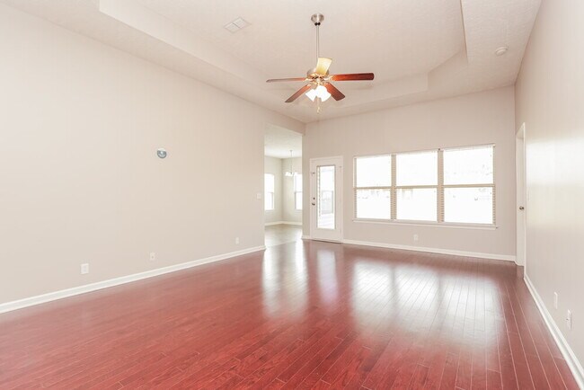 Foto del edificio - 1513 John Lee Ln