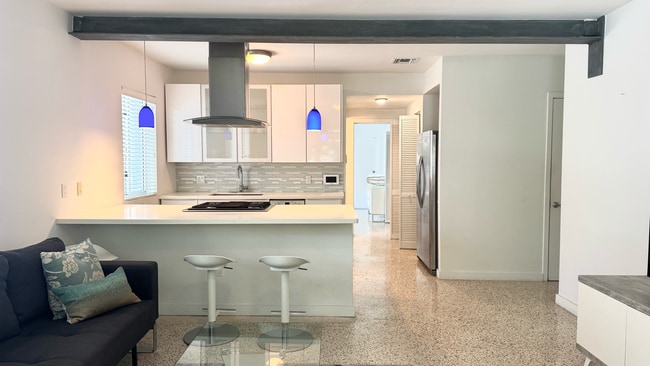 Photo - Jefferson Palms - Miami beach Apartment