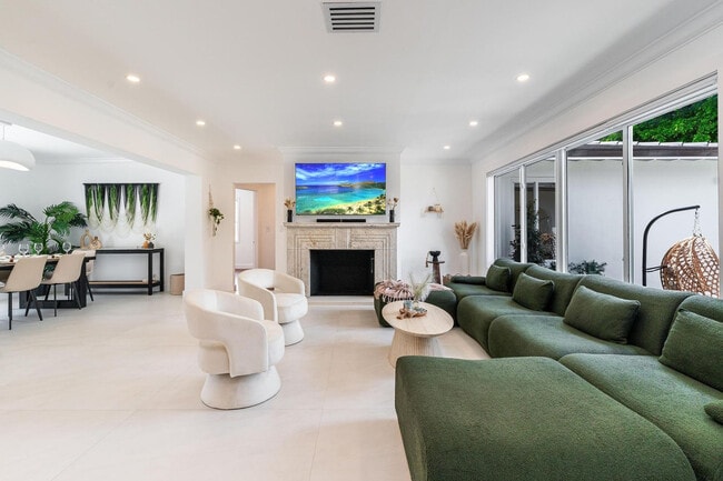 Foto del edificio - 616 NE 16th Terrace