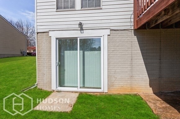 Building Photo - 9113 Sunset Ridge Rd