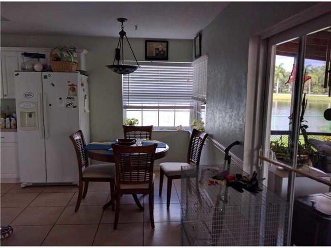 Foto del edificio - 221 SW 159th Way