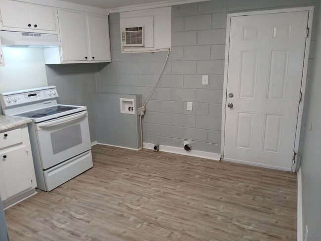 Foto del edificio - 928 Hamilton Blvd