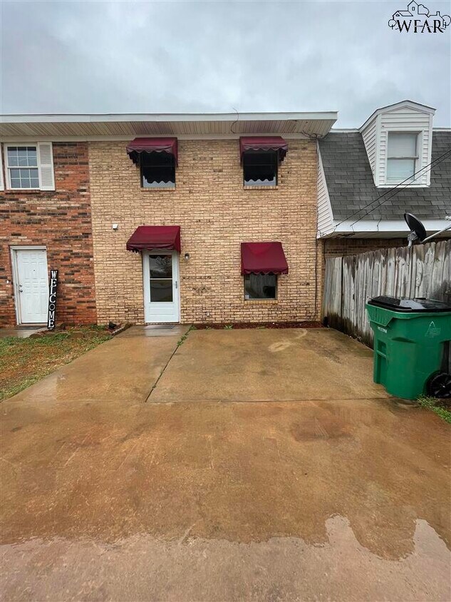 1217 N Pacific Ave, Iowa Park, TX 76367 House Rental in Iowa Park, TX