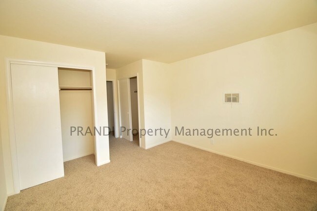 Building Photo - 1208 Sir Francis Drake Blvd
