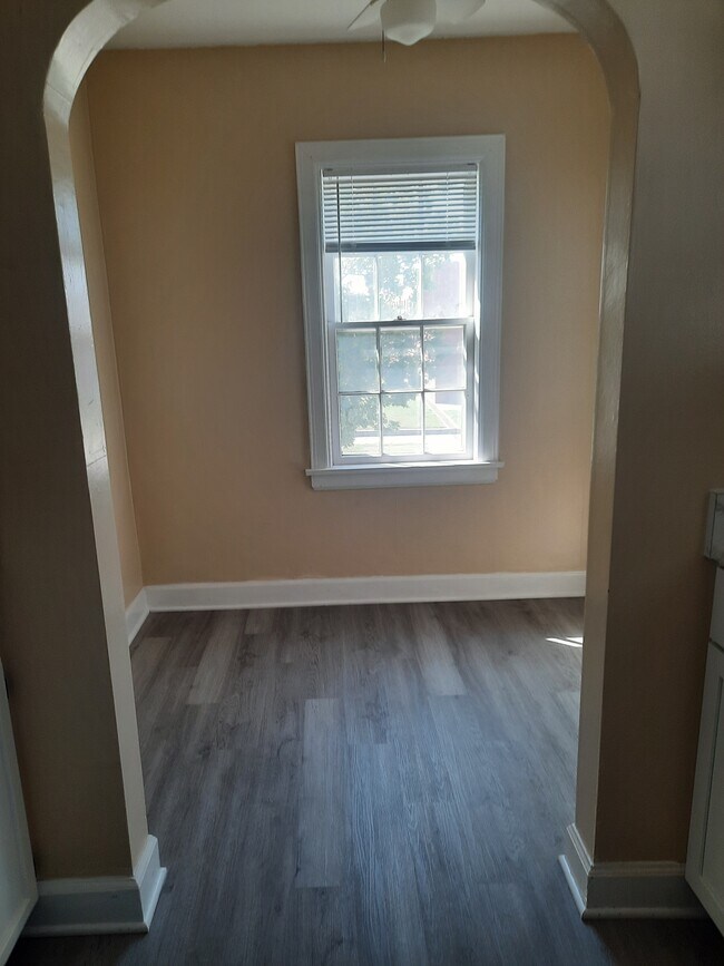 Foto del edificio - 226 E 5th Ave