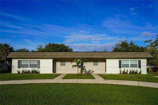 Foto del edificio - 1926 Rouse Rd