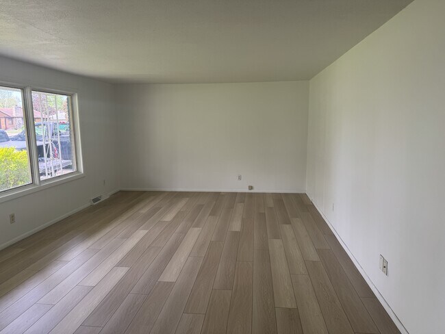 Foto del edificio - 4054 Buesching Dr