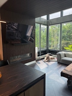 Foto del edificio - 600 N Kingsbury St