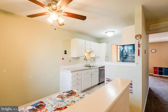 Building Photo - 304 McKean Ct