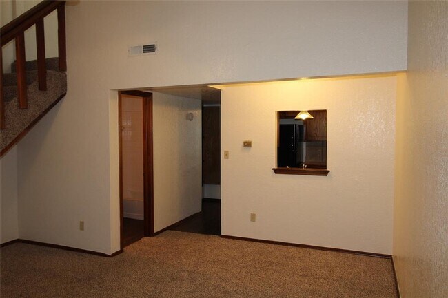 Foto del edificio - 1901 E Lindsey St