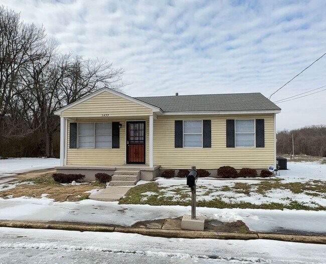 Building Photo - Charming 2 Bed / 1 Bath Home – Central HVAC – Memphis, TN