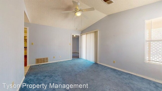 Building Photo - 2 br, 1.5 bath House - 1308 Rebecca Rd NE