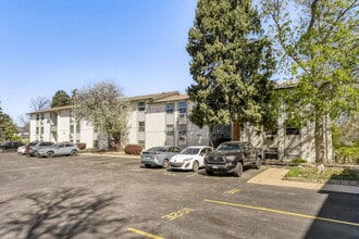 Building Photo - 2120 S Vaughn Way