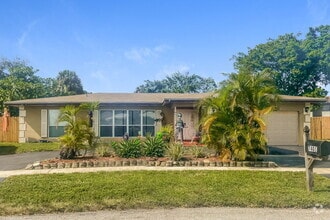 Building Photo - 7401 NW 84th St