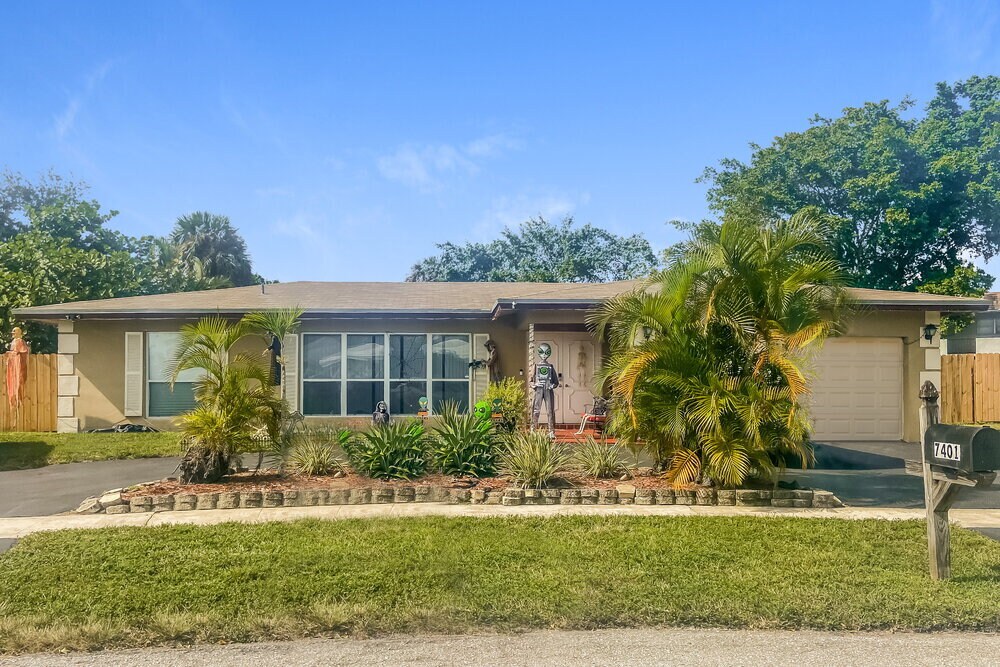 Foto principal - 7401 NW 84th St