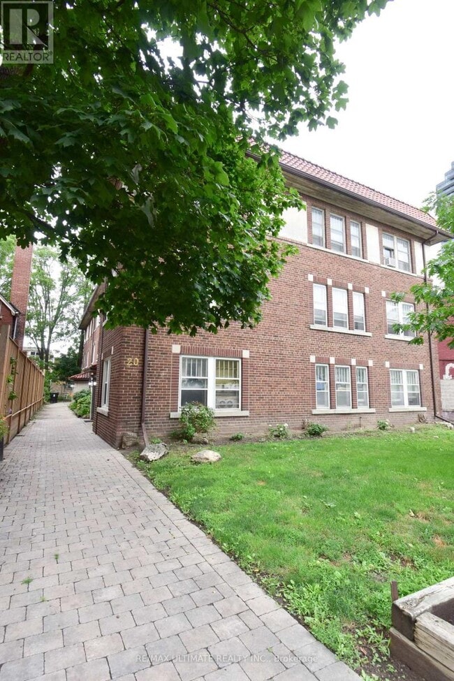 Building Photo - 20 Roselawn Ave