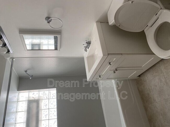 Foto del edificio - 14131 S Tracy Ave