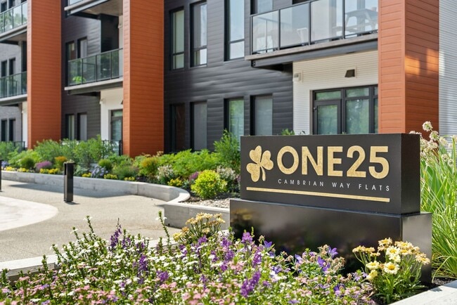Building Photo - Modern, Light-Filled 2 Bed at One25 – Unit...