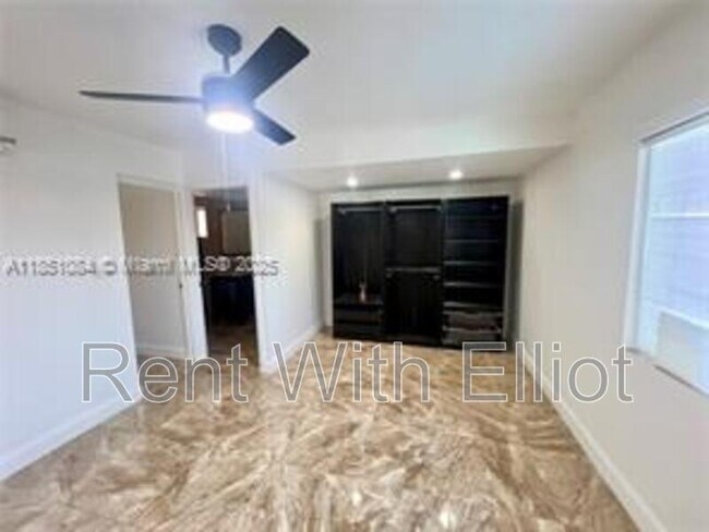 Foto del edificio - 7601 Simms St