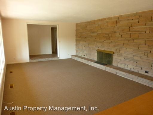 Building Photo - 1448 NW Quincy Ave