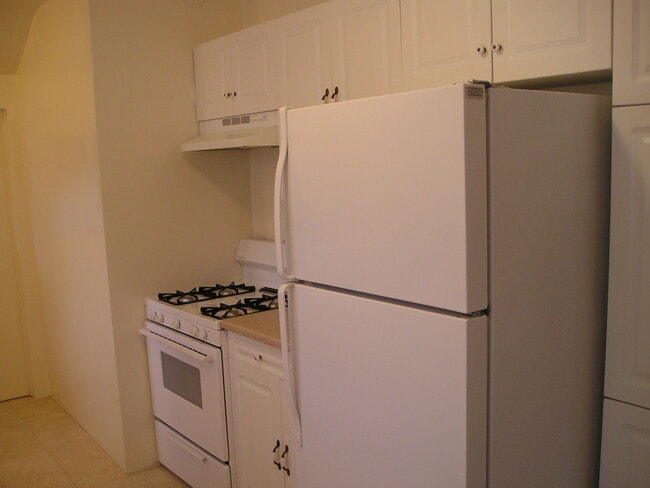 Foto del edificio - 3020 E 17th St