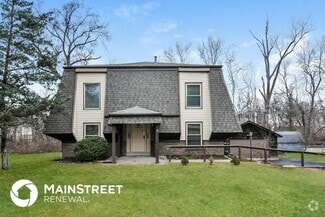 Building Photo - 7 Big Oak Dr