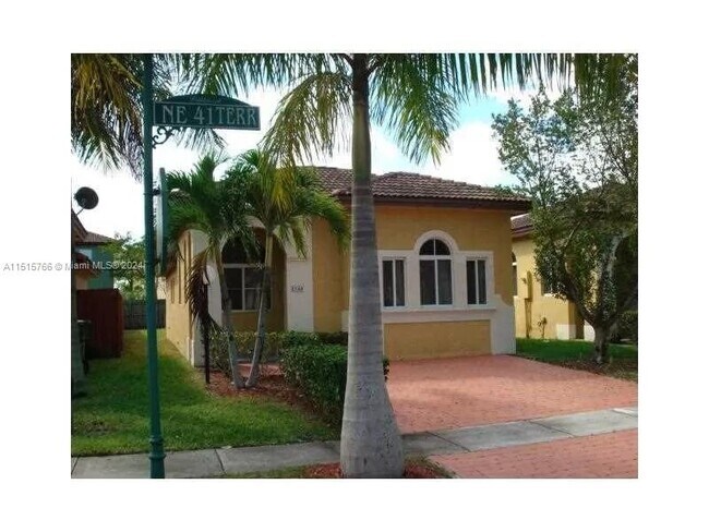 Foto del edificio - 2540 NE 41st Terrace