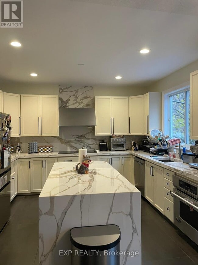 Photo du bâtiment - 59 Maple Stand Way