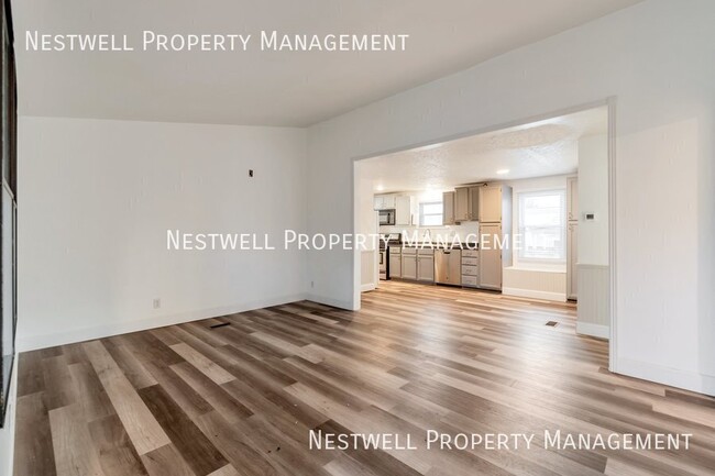 Building Photo - Great 3-bed Rambler in West Jordan
