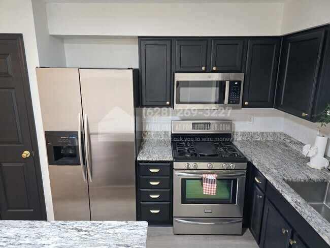 Building Photo - 1707 Barnwood Ct