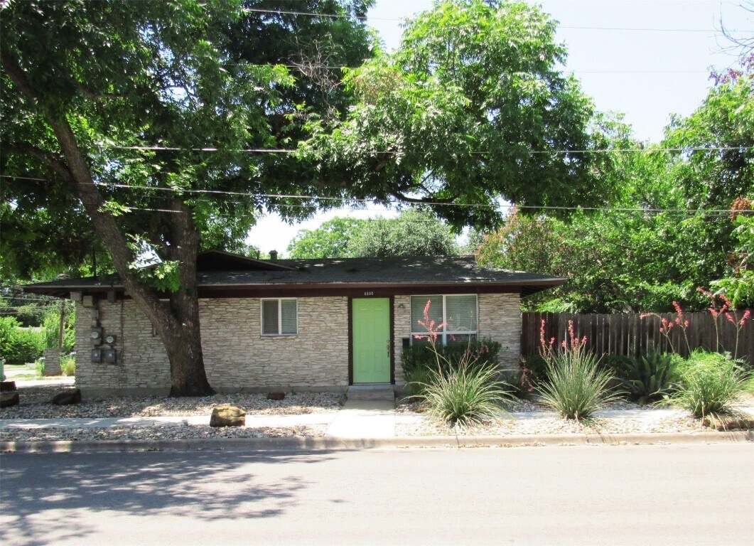 Foto principal - 1200 Brentwood St
