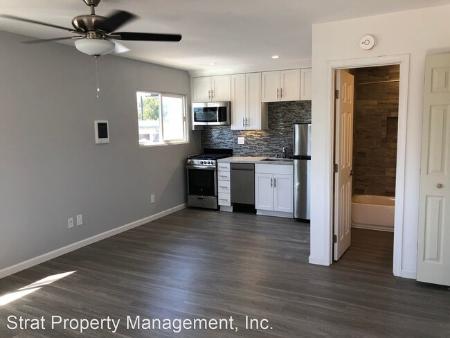 Foto del edificio - 3755-3771 Ingraham St