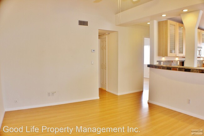 Building Photo - 2 br, 1.5 bath House - 5543 Adobe Falls Rd...