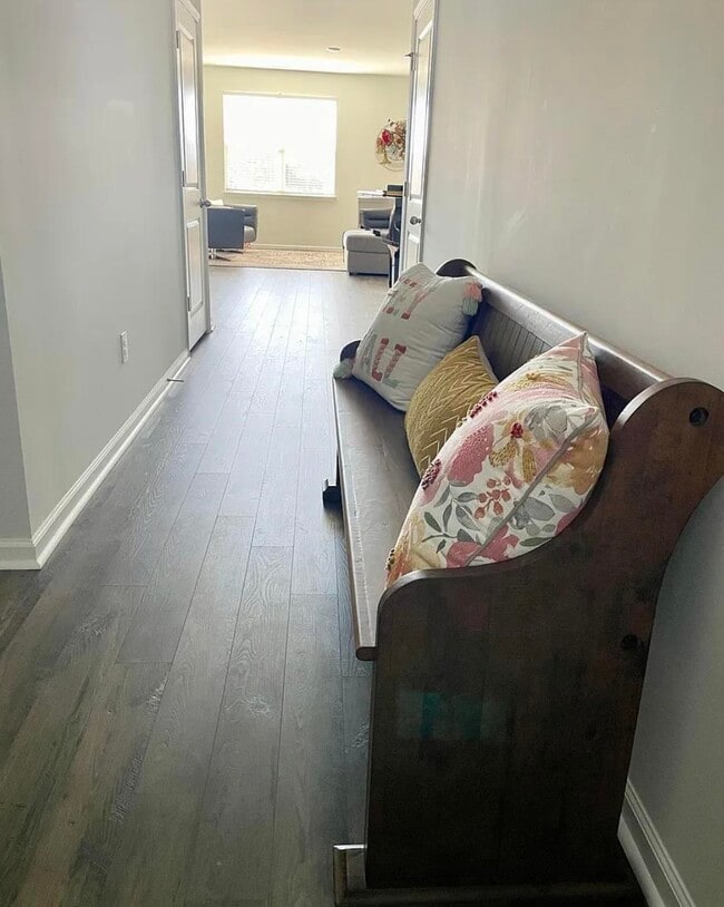 Building Photo - 2156 Ainsley Dr