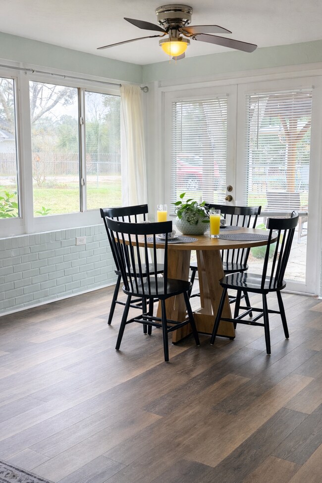 Foto del edificio - 1905 E Hatton St