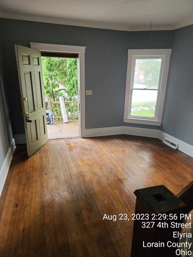 Foto principal - 327 4th St