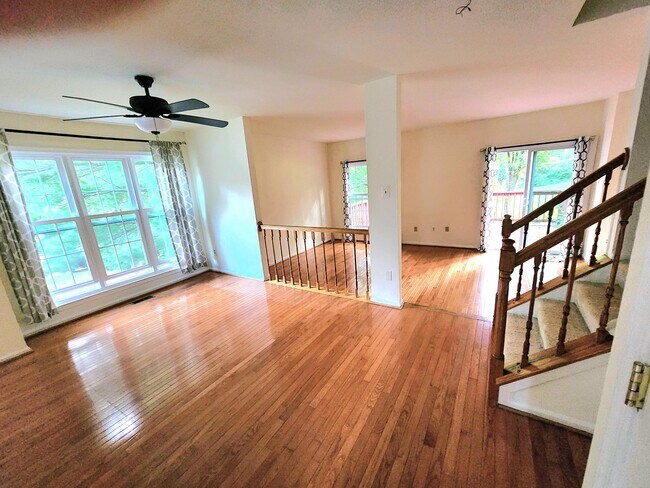 Building Photo - 20480 Summersong Ln