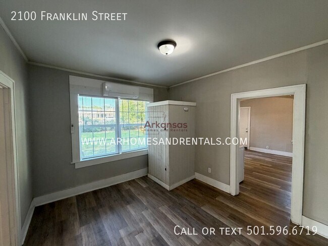 Building Photo - 2100 Franklin St