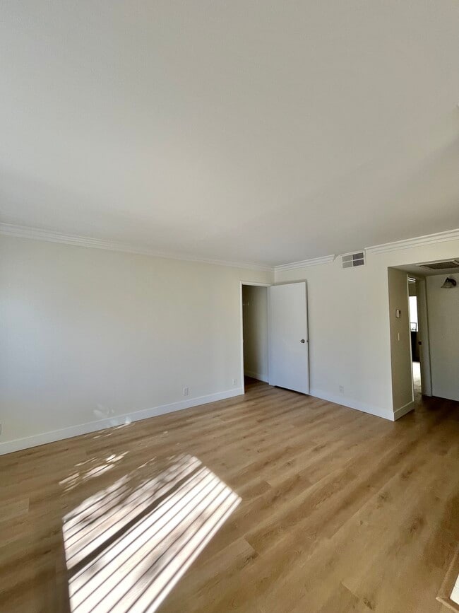 Building Photo - Chateau Studio Village Apartments