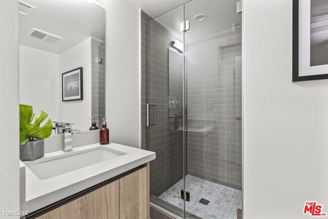 Foto del edificio - 3 br, 3.5 bath House - 6701 Eden Terrace # 4