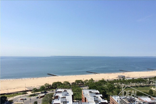 Foto del edificio - 3000 Ocean Pkwy