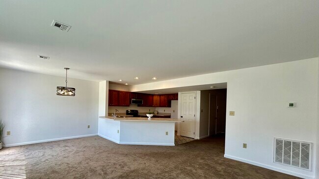 Foto del edificio - 424 Waverly Woods Dr