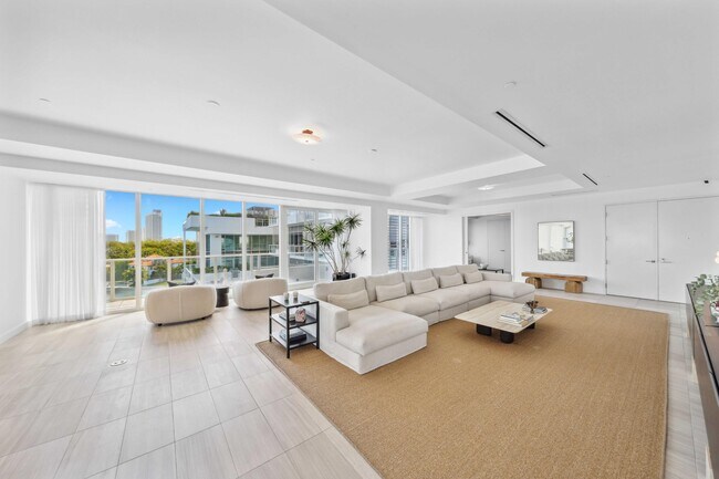 Foto del edificio - 4701 Meridian Ave