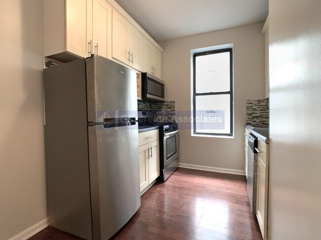Building Photo - 148 W 142nd St