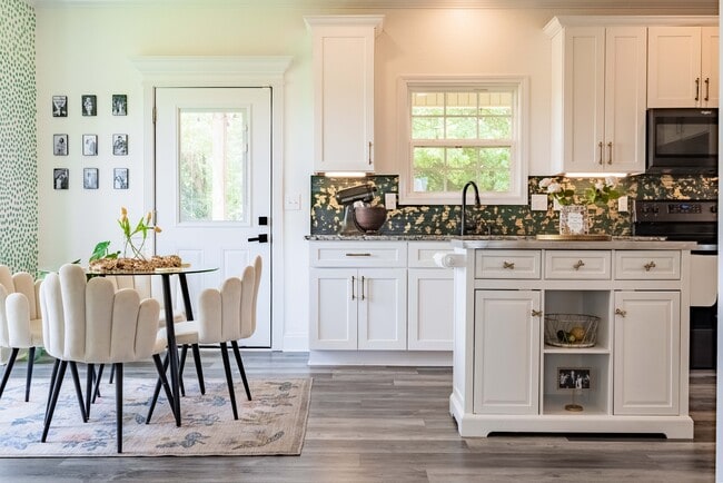 Kitchen/Nook - 301 Ridgestone Path