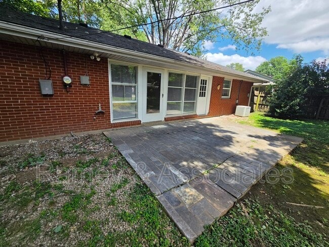 Building Photo - 3135 Rosedale Blvd