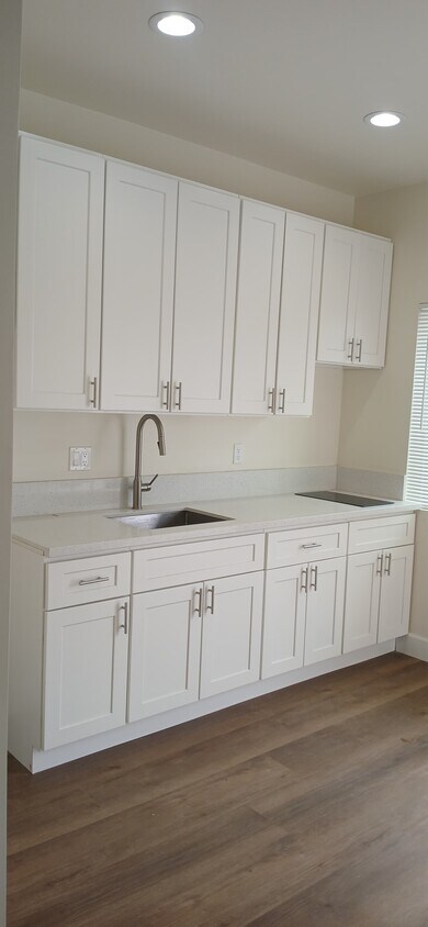 Building Photo - 2301 N King St