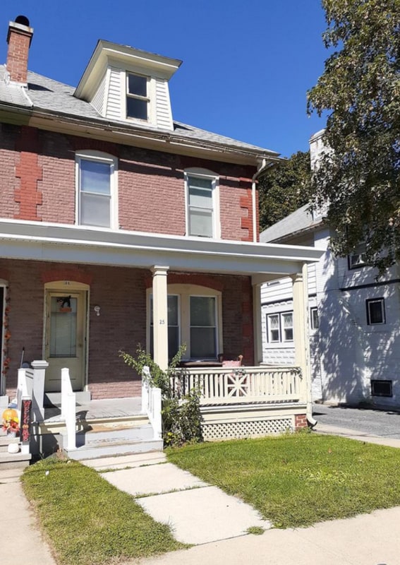 Primary Photo - 25 Chestnut St