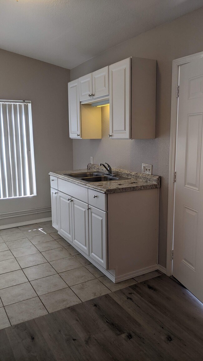 Foto del edificio - 7475 Inca Trl